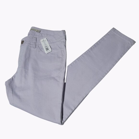 Romeo Juliet Couture Jeans Womens Size 30 Skinny Mid Rise Lilac Denim Pants - Picture 1 of 6